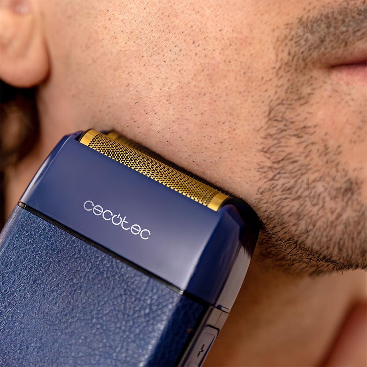 Cecotec Electric Shaver PrecisionCare X-Trimm Pro Titanium 3 Speeds LED 2h Blue-1