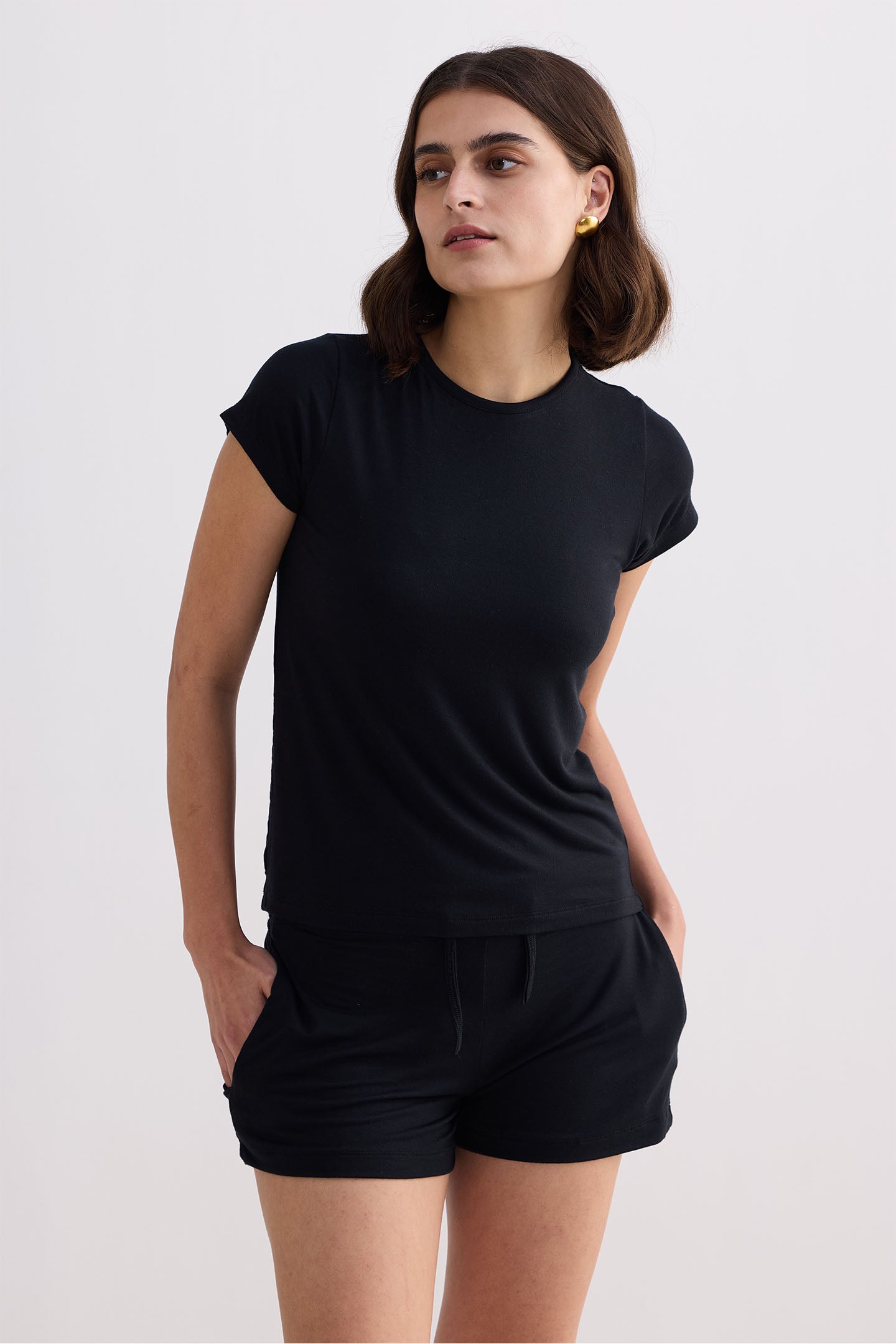 Essential Knit Shorts in Black-0
