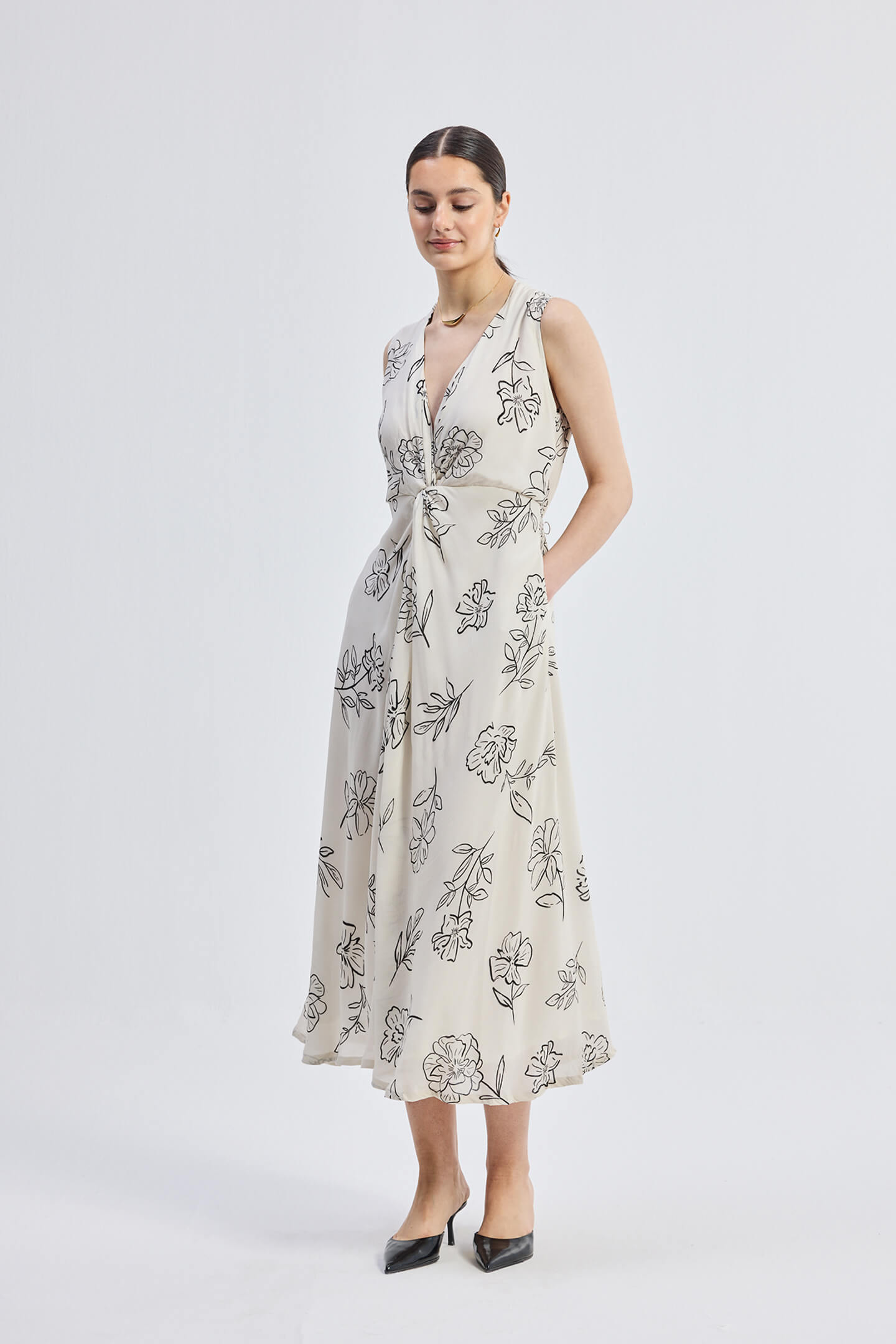 Front Twist Maxi dress in Black Florals-2