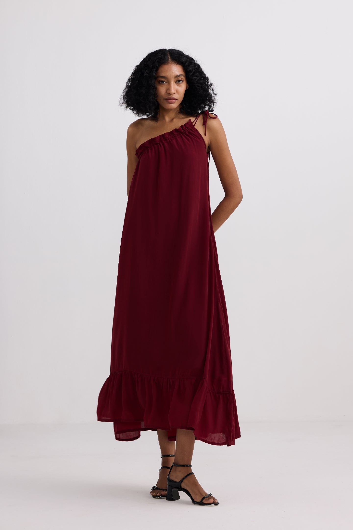 One-shoulder Maxi dress in Burgundy-0