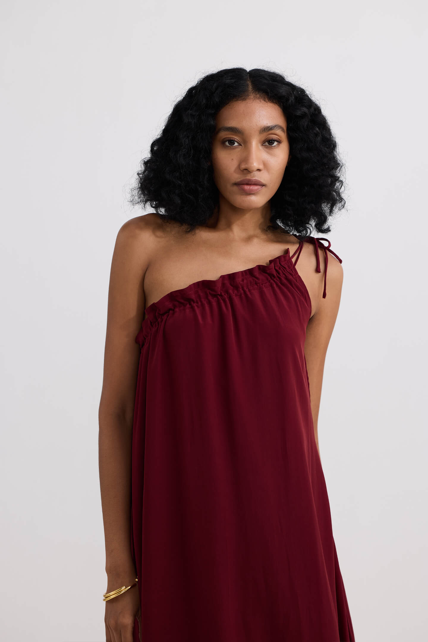 One-shoulder Maxi dress in Burgundy-4