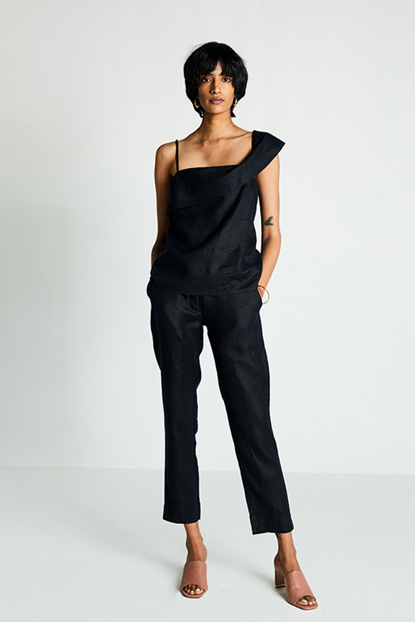 The Wandering Wave Top in Black-3